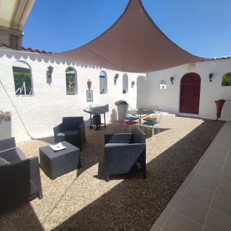 Lägenhet Meuble Cocooning Piscine Et !